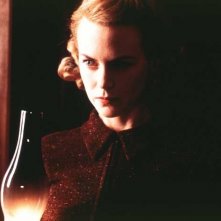 Nicole Kidman in una scena della ghost-story The Others