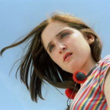 una pensierosa Gabriella Belisario ne L'estate del mio primo bacio