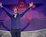 Hugh Grant, la star di Notting Hill sorprendente 'avido fan' delle Blackpink