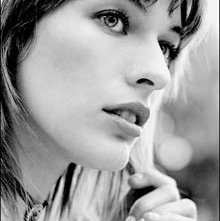 Milla Jovovich 27510