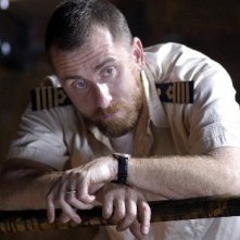 Tim Roth in una scena di Beautiful Country