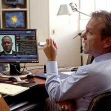 Kiefer Sutherland in una scena del film The Sentinel (2006)