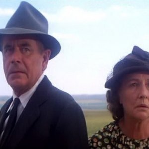 Glenn Ford e Phyllis Thaxter in una scena di SUPERMAN