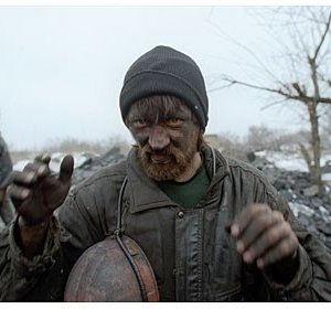 Una scena del film Workingman's Death