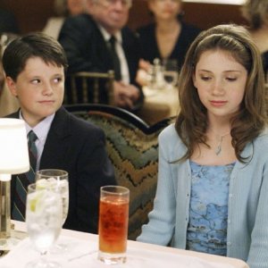 Charlie Ray e Josh Hutcherson in una sequenza del film Innamorarsi a Manhattan