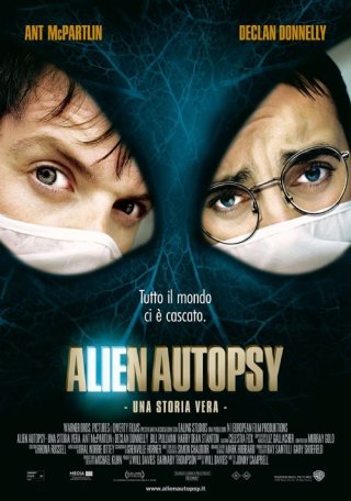 La locandina italiana di Alien Autopsy