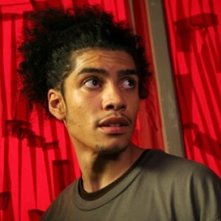 Rick Gonzalez in una scena di Pulse