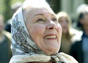 Rosemary Harris in una scena di 'Spider-man'