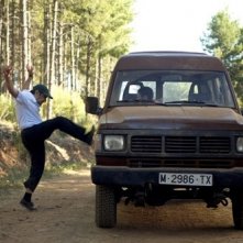 Una scena del film La noche de los girasoles (Angosto)