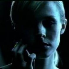 Kristen Bell in una scena di Pulse