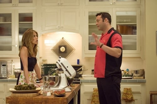 Jennifer Aniston con Vince Vaughn in una scena del film Ti odio, ti lascio, ti...