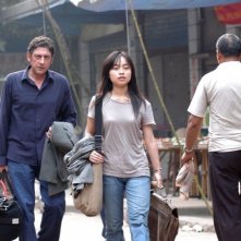 Sergio Castellitto e Tai Ling in una scena di La stella che non c'è