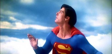 Christopher Reeve in una scena di SUPERMAN