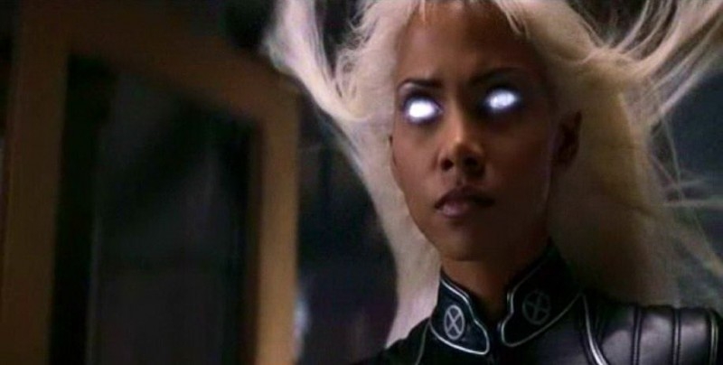 Halle Berry in una scena di X-MEN