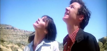 Margot Kidder e Marc McClure in una scena di SUPERMAN