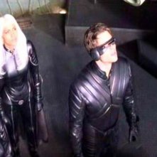 Famke Janssen, Halle Berry & James Marsden in una scena di X-MEN