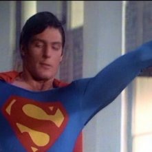 Margot Kidder e Christopher Reeve in una scena di SUPERMAN