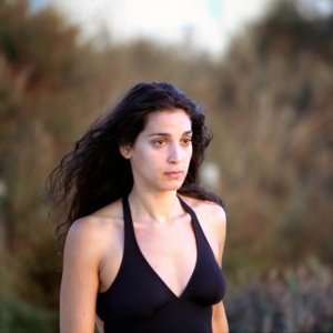 Donatella Finocchiaro in una scena del film Viaggio segreto