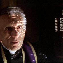 Roberto Herlitzka in una scena del film Viaggio segreto