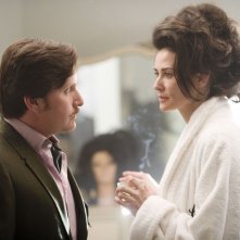 Emilio Estevez con Demi Moore in una scena di Bobby