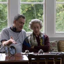 Stephen Frears ed Helen Mirren sul set di The Queen