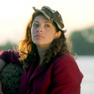 Elena Russo in una scena del film Baciami piccina