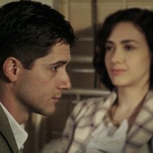 Anita Caprioli ed Ettore Bassi in una scena di Per non dimenticarti