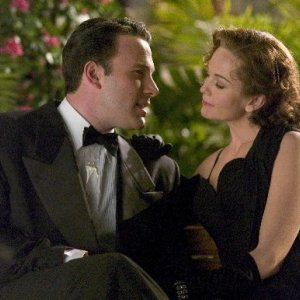 Ben Affleck e Diane Lane in una scena del film Hollywoodland