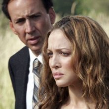 Nicolas Cage e Kate Beahan in una scena del film The Wicker Man