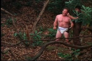 UNa scena del film Un tranquillo week-end di paura