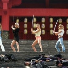 Devon Aoki, Holly Valance, Sarah Carter, Jaime Pressly e Natassia Malthe in Dead or Alive