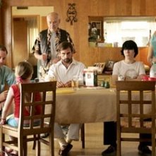 Greg Kinnear, Alan Arkin, Steve Carell, Paul Dano e Toni Collette in Little Miss Sunshine
