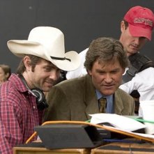 John Gatins e Kurt Russell sul set di Dreamer - La strada per la vittoria