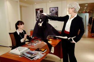 Anne Hathaway e Meryl Streep ne Il Diavolo veste Prada