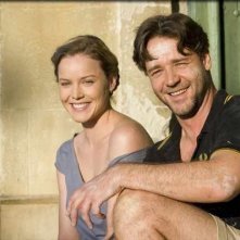 Russell Crowe e Abbie Cornish in una scena del film A Good Year