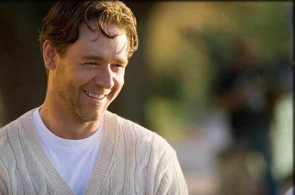 Una bella immagine di Russell Crowe in una scena del film A Good Year