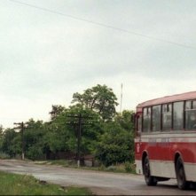 Una scena del film La strada di Levi