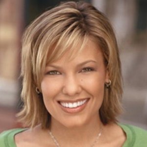 Una foto promozionale di Kiele Sanchez in 'Related'