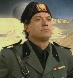 Corrado Guzzanti in Fascisti su Marte - Una vittoria negata