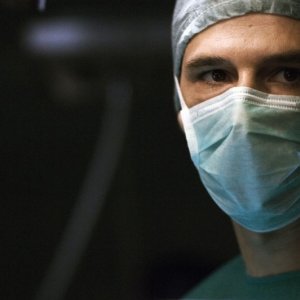 Stefano Dionisi in una scena del film Family Game