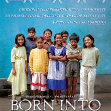 La locandina italiana di Born into Brothels