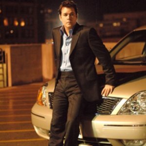 Una foto promozionale della serie 'Smith'