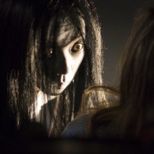 Takako Fuji in una scena del film The Grudge 2