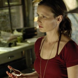 Shawnee Smith in una scena di Saw 3