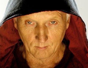 Tobin Bell in una scena di Saw 3