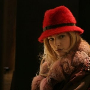 Laura Chiatti in una scena del film A casa nostra