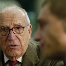 Arnoldo Foà in una scena del film Quale amore