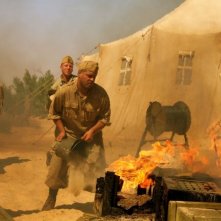 Una scena del film Le rose del deserto