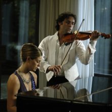 Vanessa Incontrada e Andoni Gracia in una scena del film Quale amore