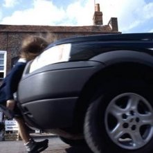 Daniella Byrne in una scena del film L'ultima porta